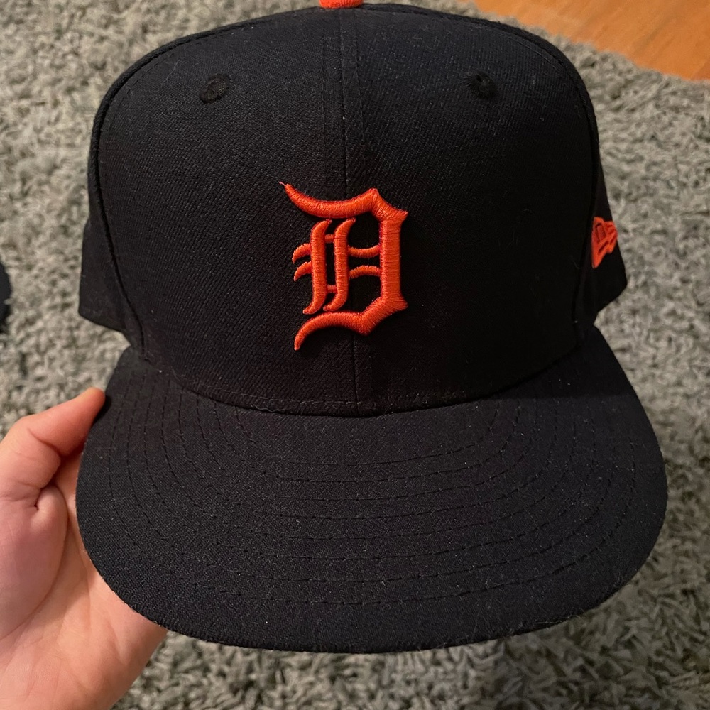 Detroit Tigers fitted baseball hat